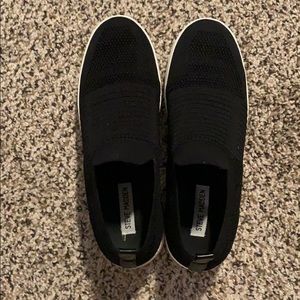 Black Steve Madden slip on shoes
